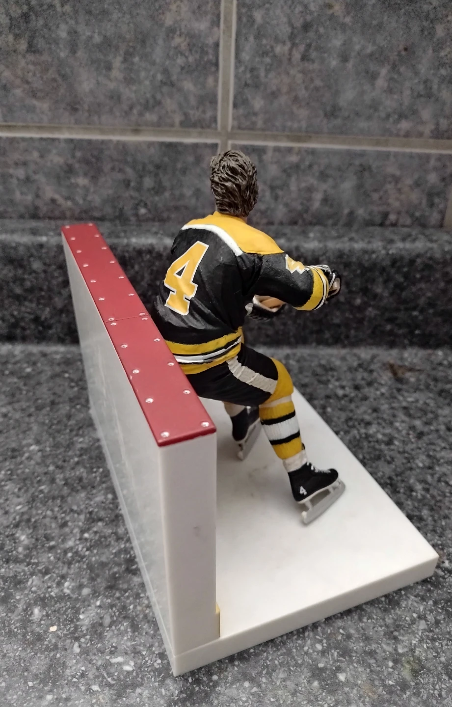 Bobby Orr Hockey Figure with Boston Bruins Jersey - photo 3