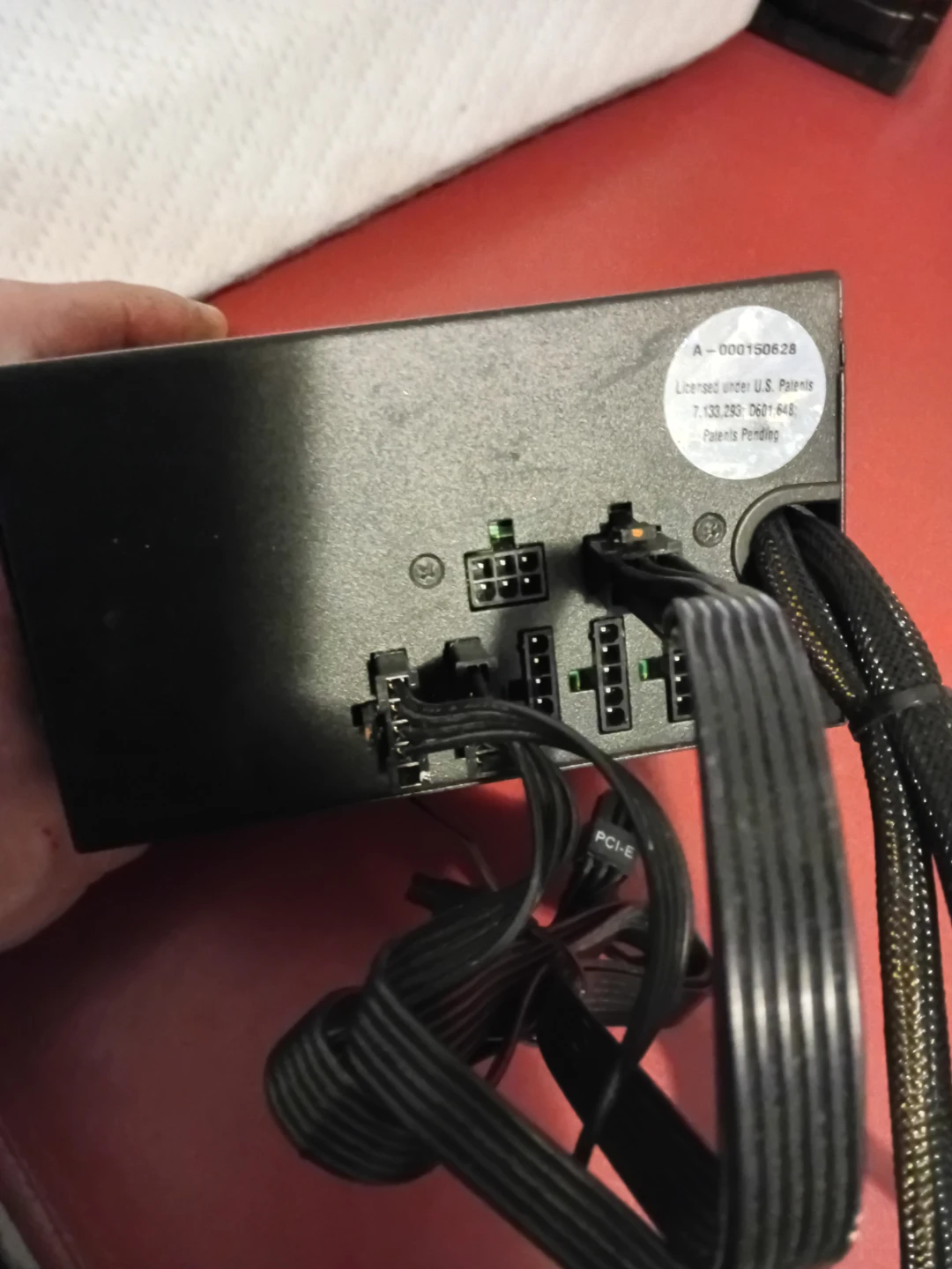 Corsair HX650W Power Supply - photo 4