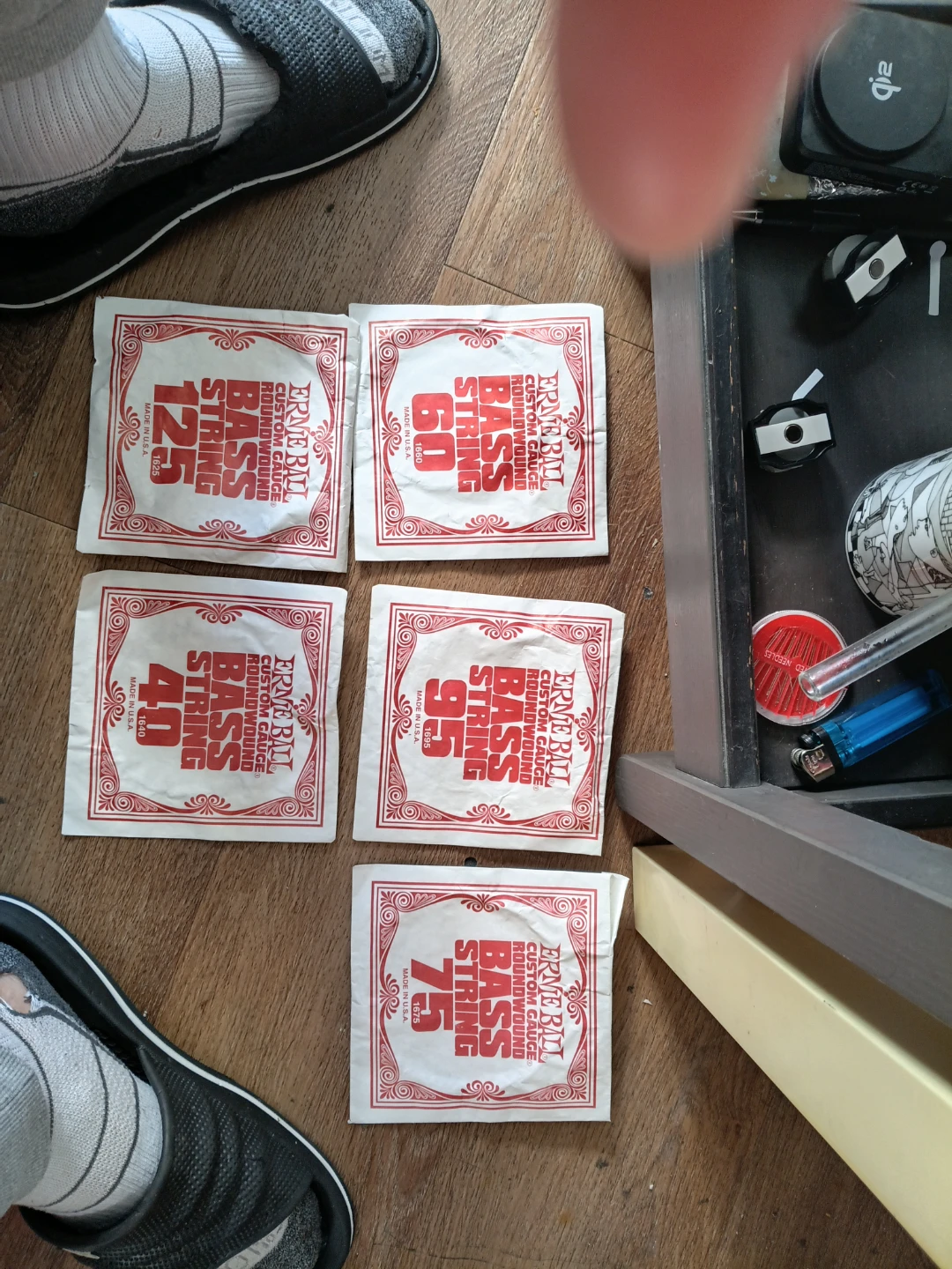 Ernie Ball Super Slinky Bass 5 Custom Gauge Roundwound Strings - photo 2