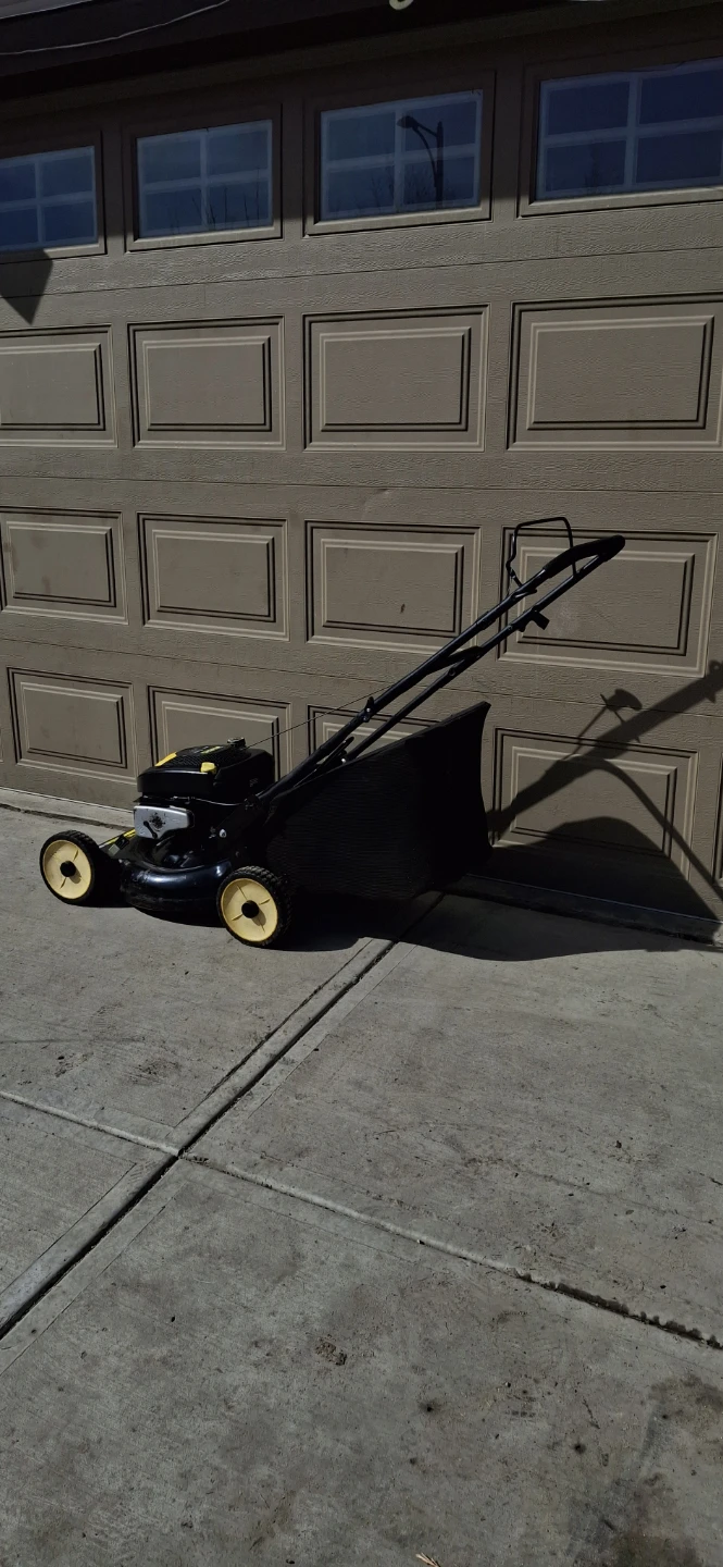 Briggs & Stratton 22" Brute Walk Behind Mower - photo 5