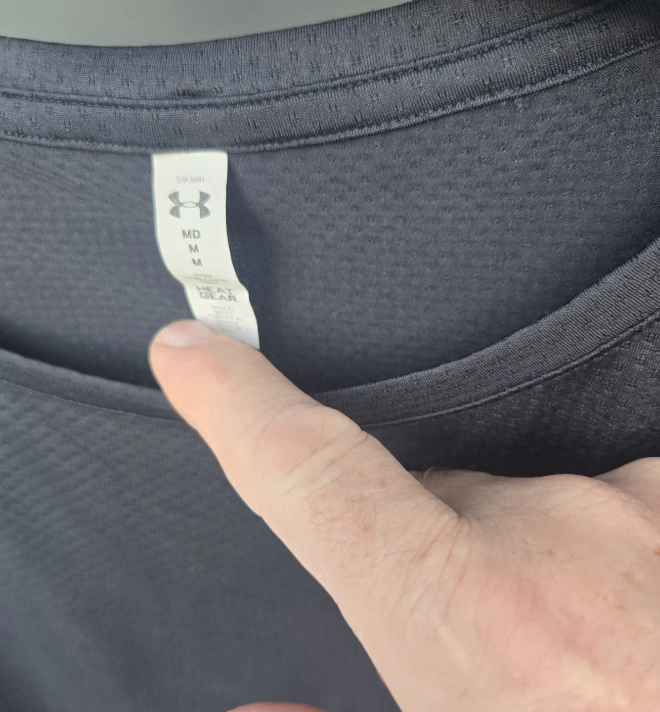 4 Under Armour Men’s Medium Shirts. - photo 5