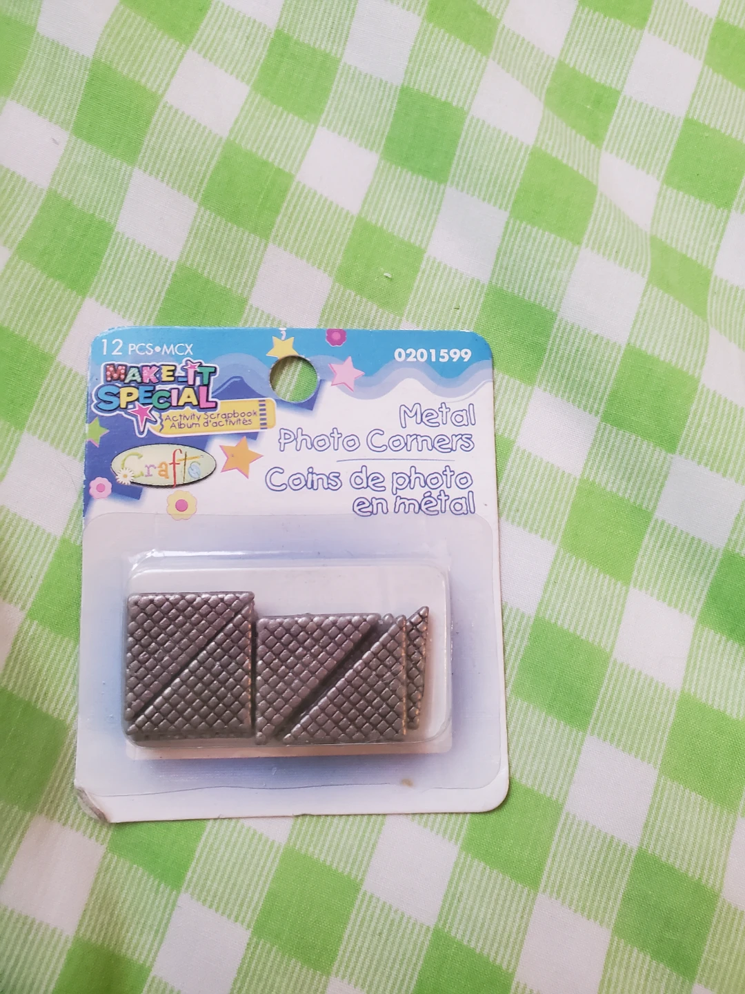 SCRAPBOOK METAL PHOTO CORNERS