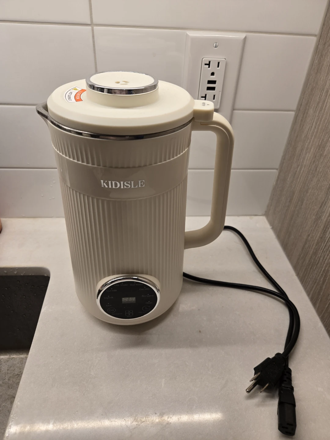 KIDISLE nut milk maker [Moving Out Sale]
