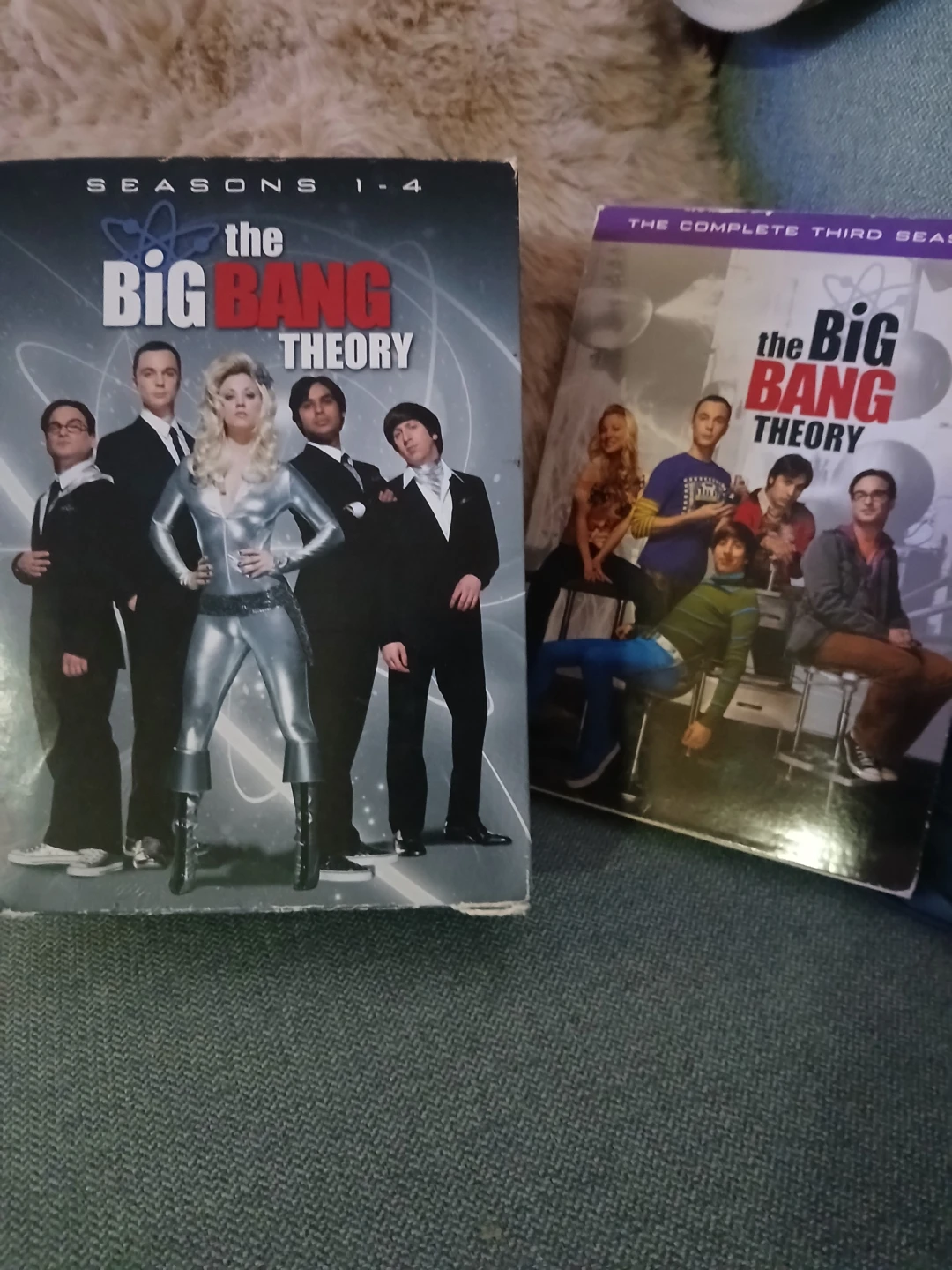 The Big Bang Theory Seasons 1-4 DVD Box Set