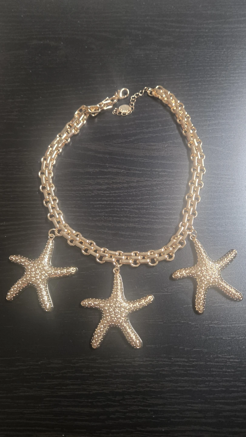 Gold-tone Starfish Charm Necklace - photo 2