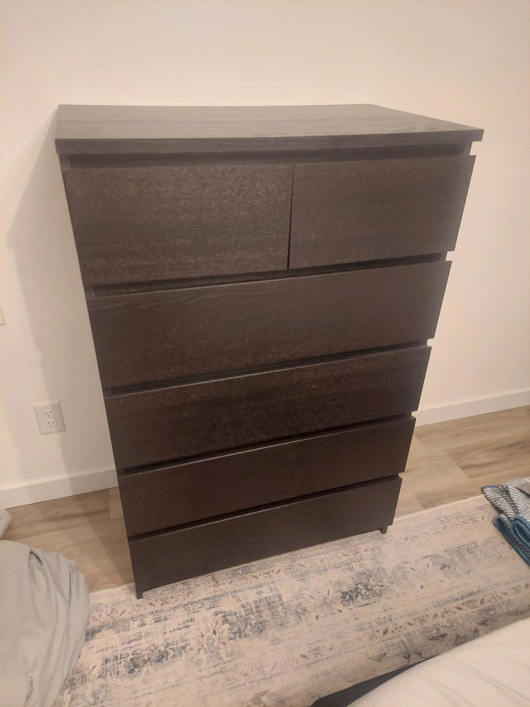 Dresser $20