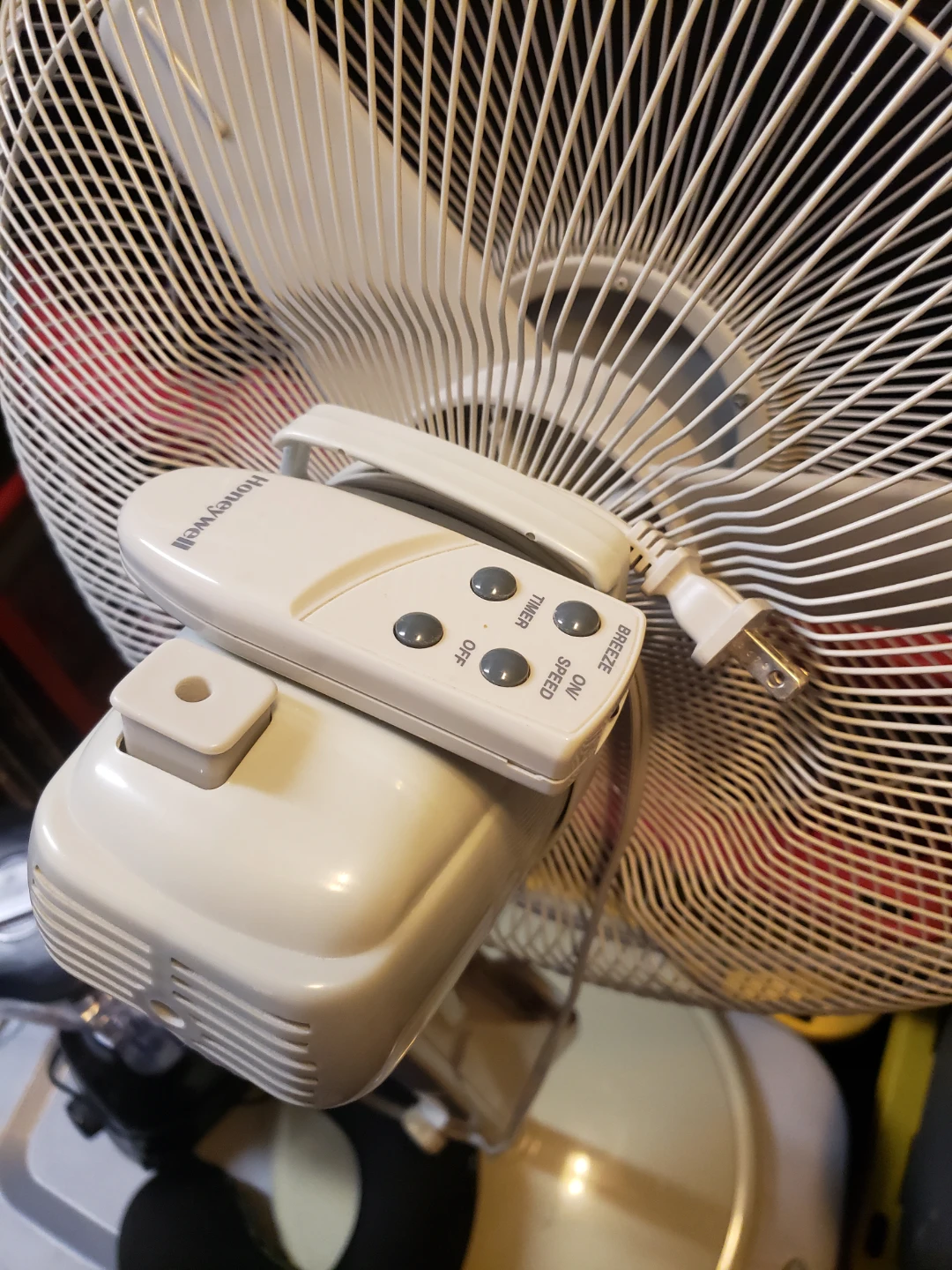 Honeywell Pedestal Fan