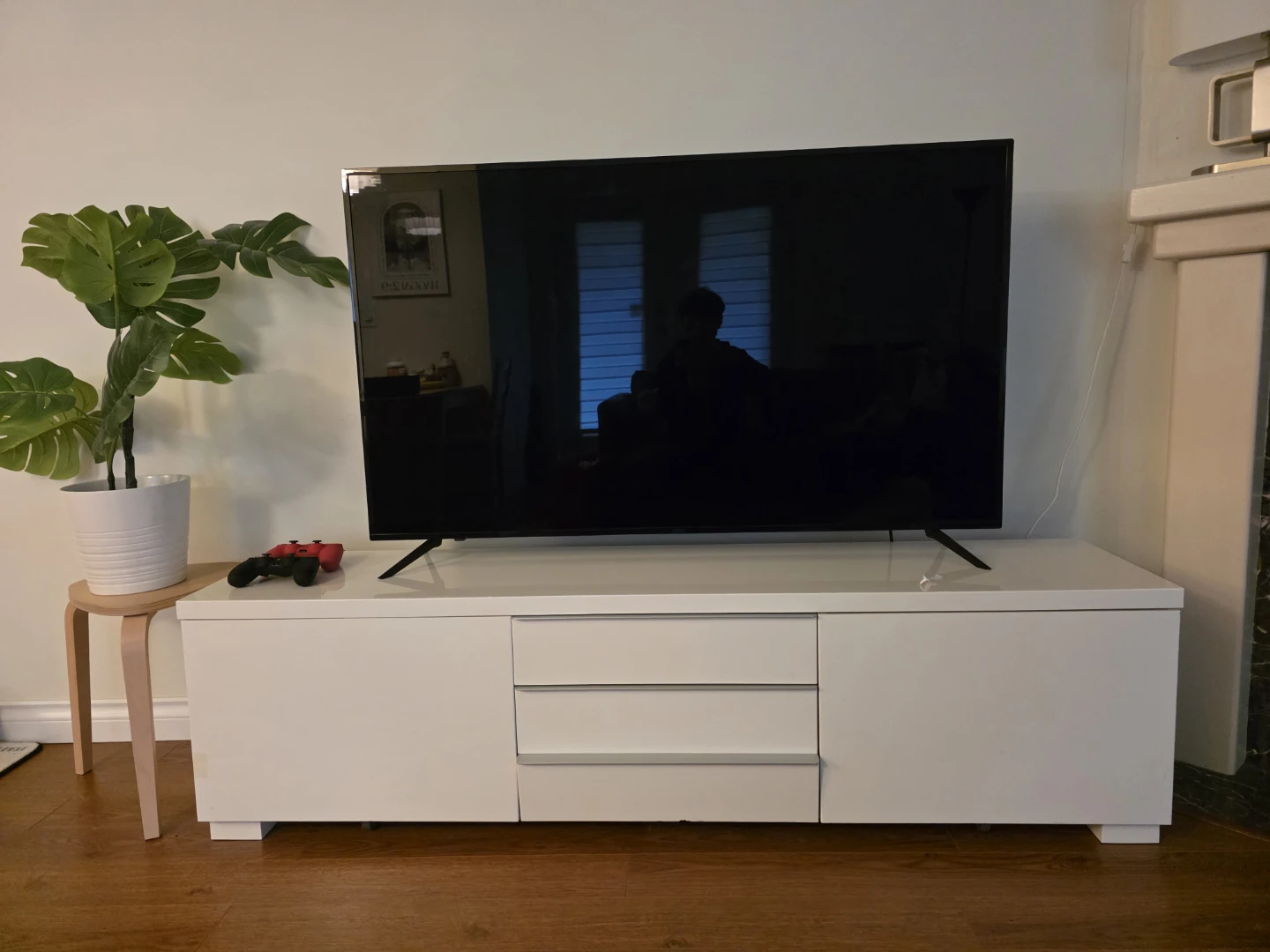 TV & table