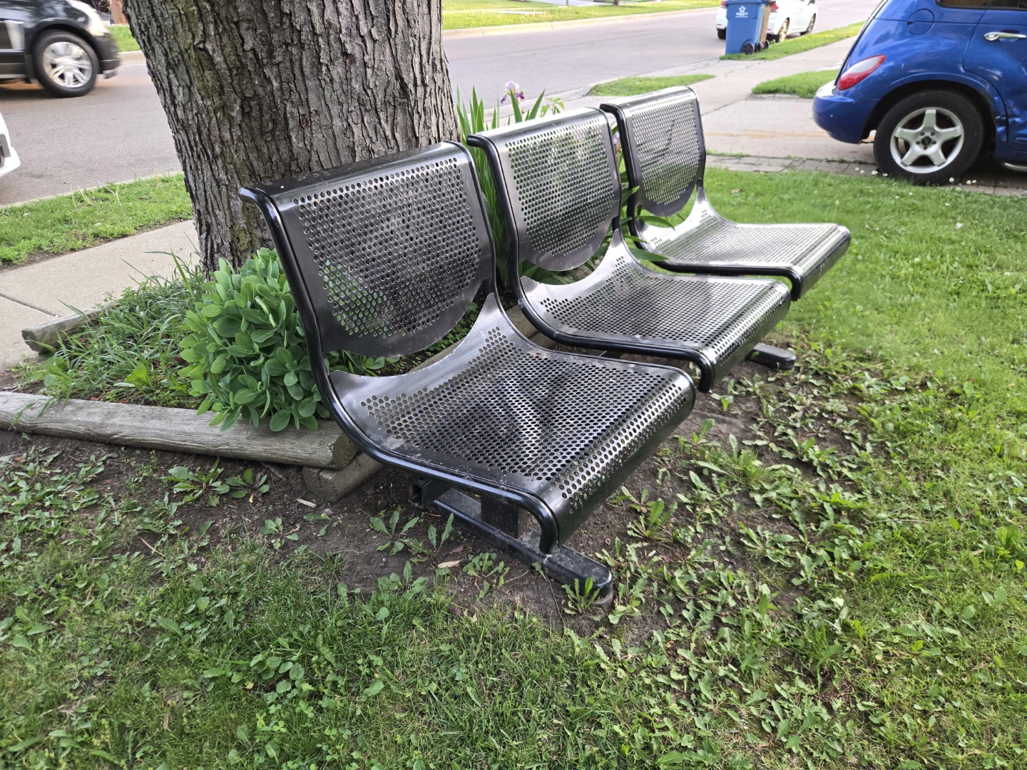 Black Metal 3-Seater Bench - photo 5