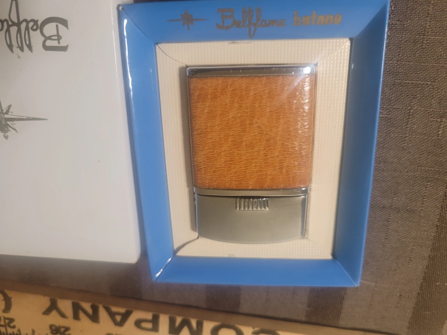 VINTAGE Bellflame Butane Lighter with Box - photo 2
