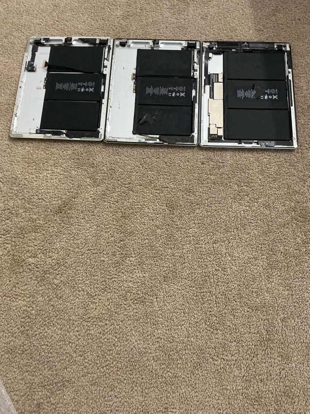 Apple iPad (3rd Gen) Lot of 3 - photo 2