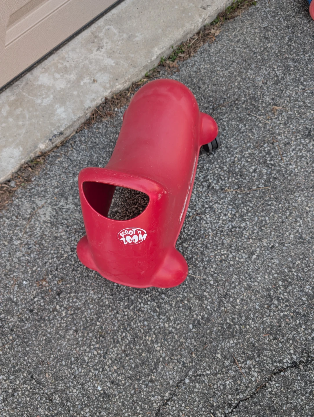 Radio Flyer Scoot N Zoom Ride-On Toy - photo 2