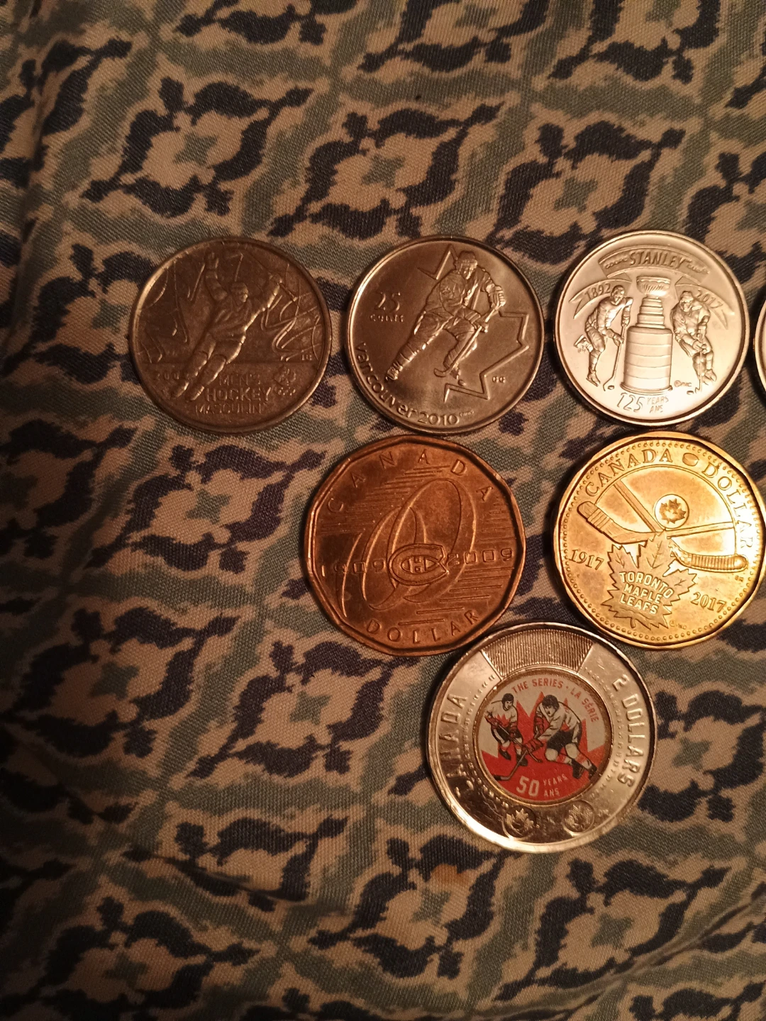 Collection of Canadian Coins( hockey collection) - photo 3