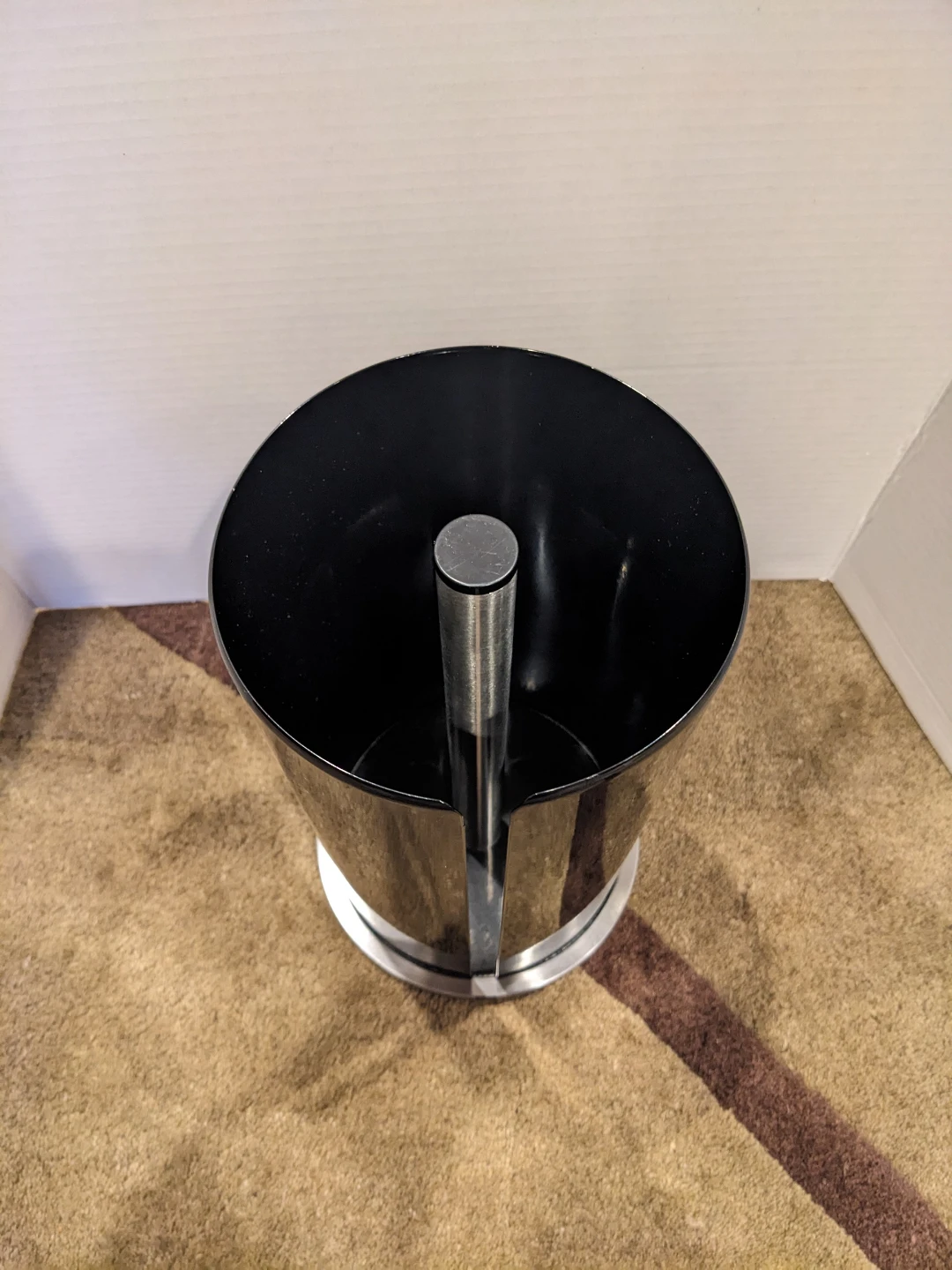 Stainless Steel Paper Towel Holder/Dispenser