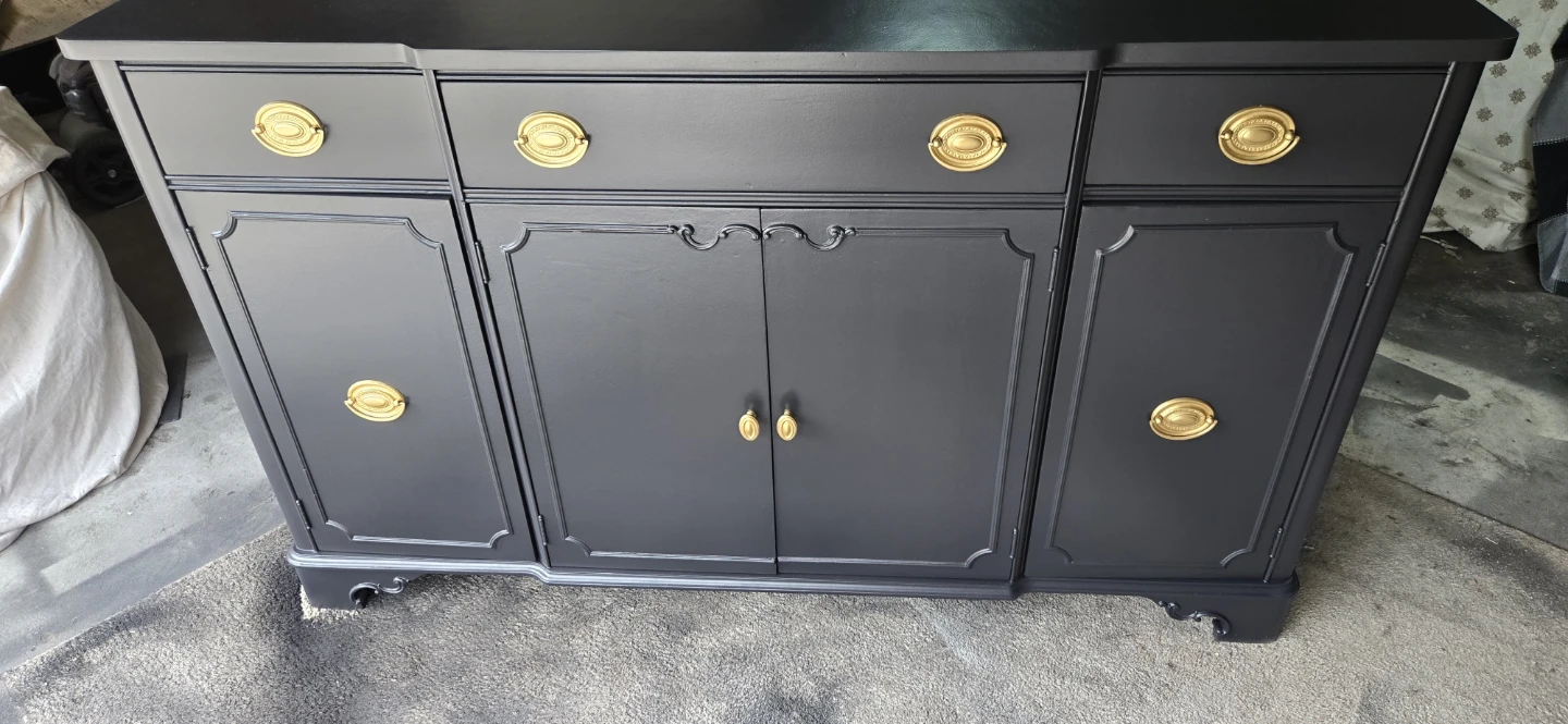 Sideboard/dresser/ TV stand - photo 2