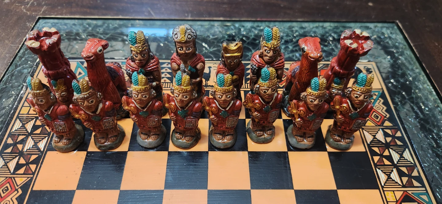 Hand-Carved Peruvian Chess Set with Decorative Board - photo 3