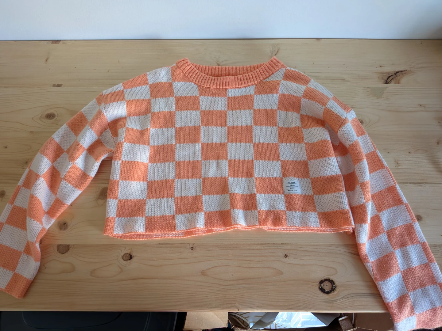 SHEIN Checkerboard Cropped Sweater - Peach & White (Medium)