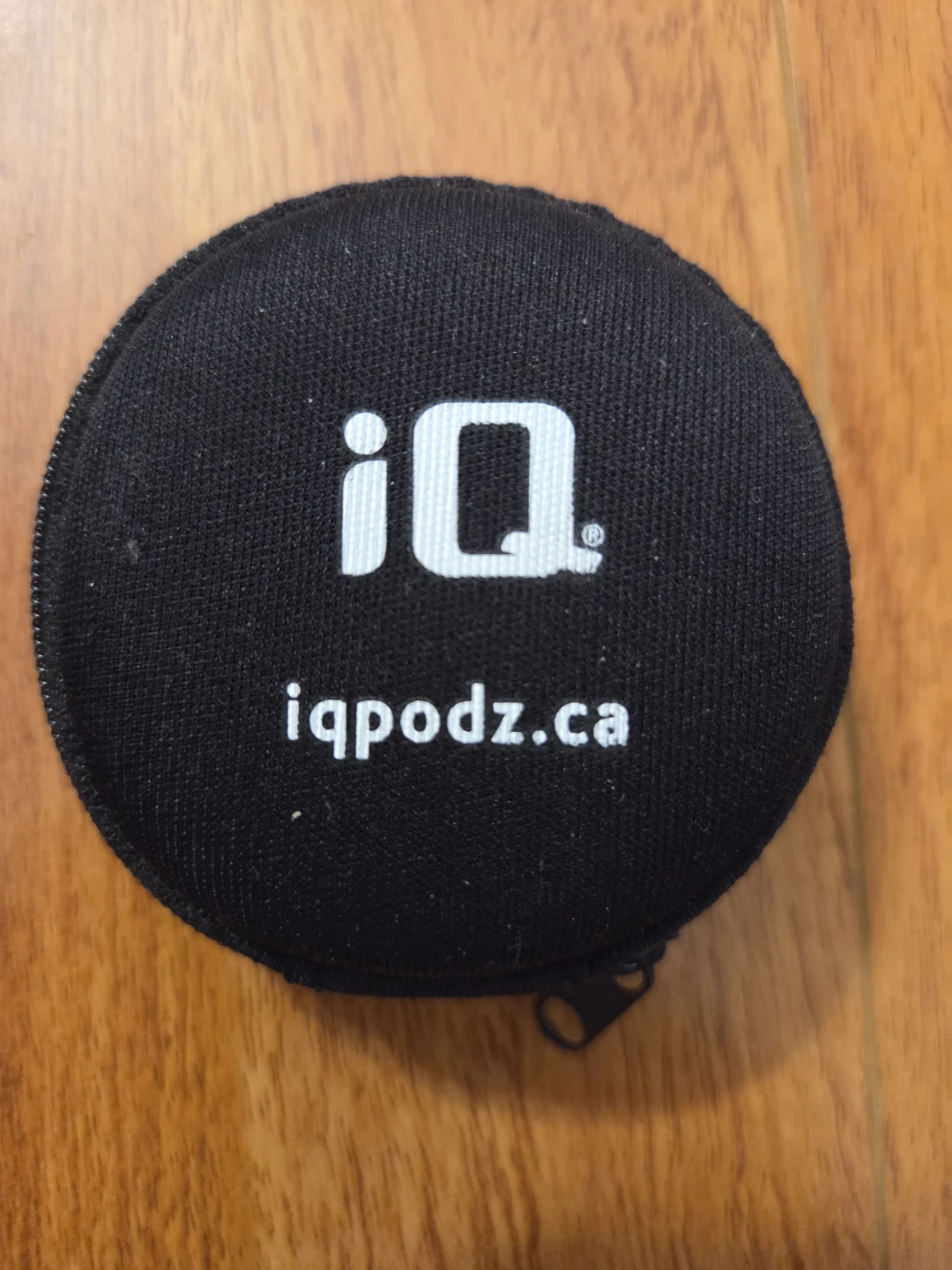 IQ Podz Wireless Earbuds with Charger - photo 2