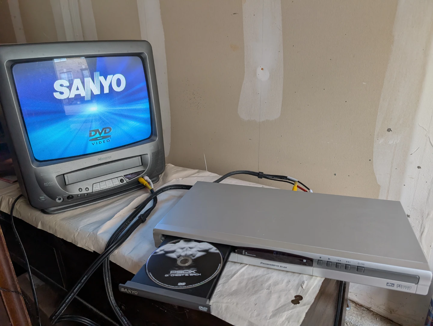 Sanyo DVD Player SL33 Silver