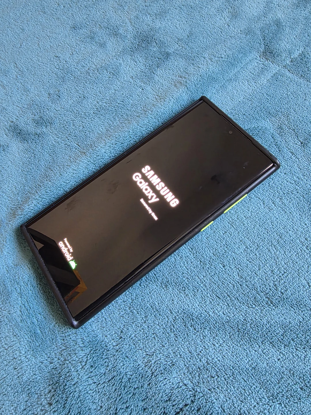 Pre-loved Samsung Galaxy S22 Ultra - photo 2