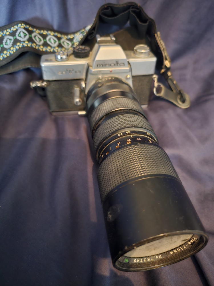 Minolta SR-T 101 35mm Film Camera with Telephoto Zoom Lens