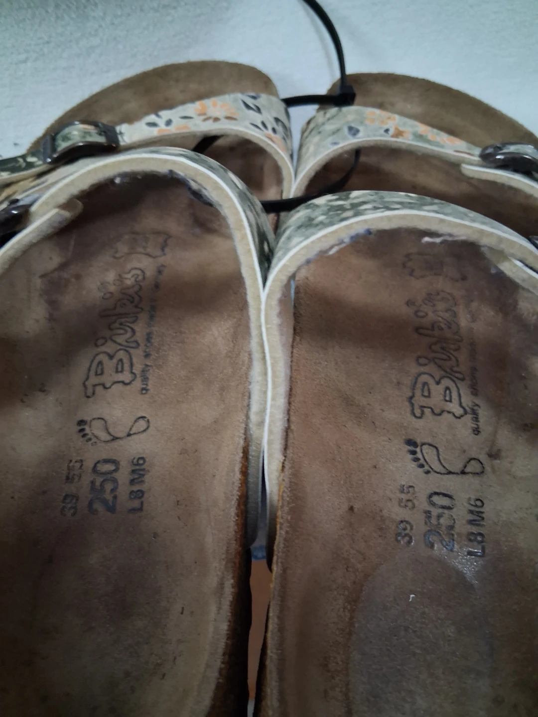 Birkenstock Sandals Size 39.5 (250) Floral & Camo Print - photo 3