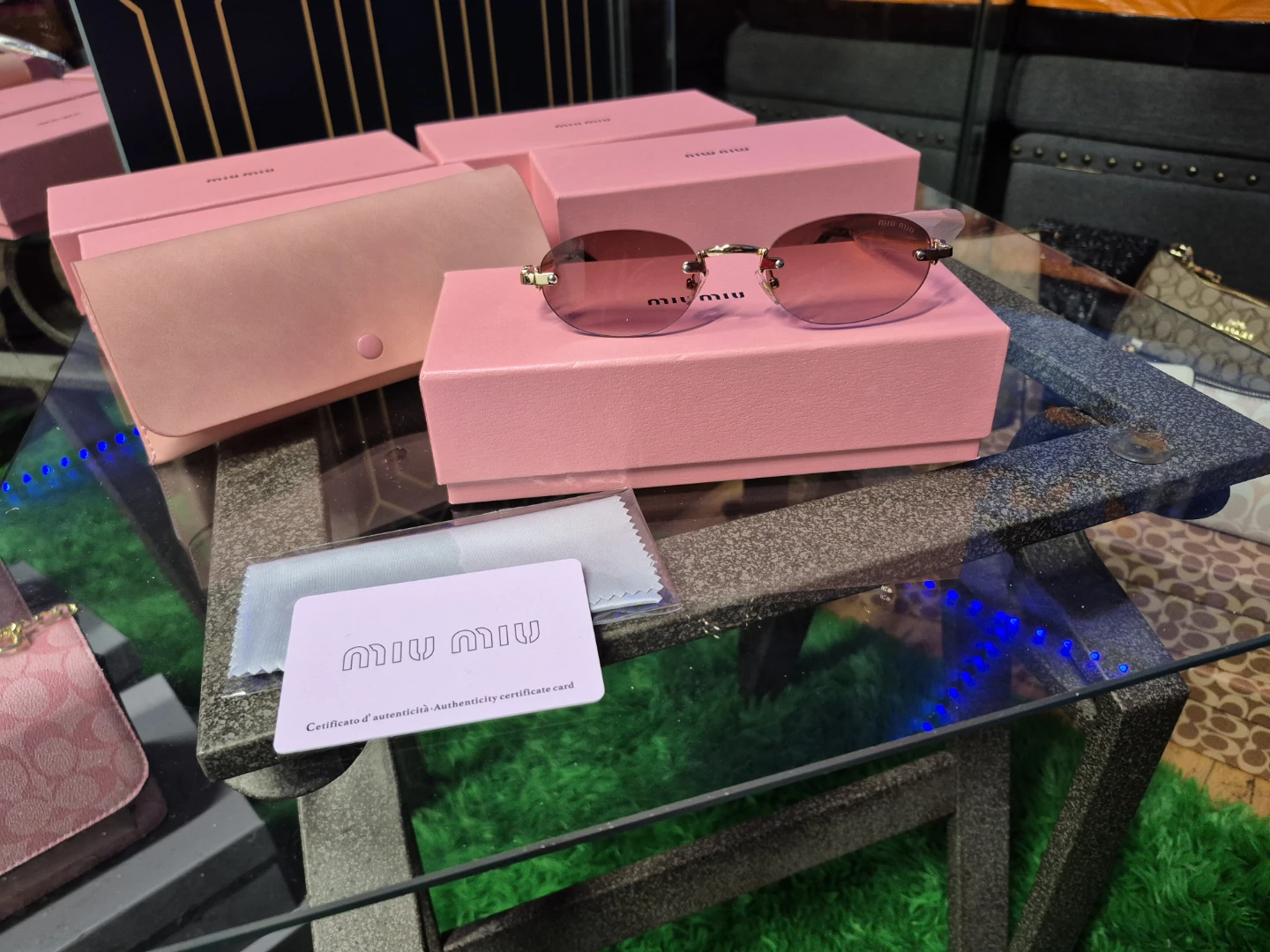 Miu Miu Oval Rimless Sunglasses Pink Gradient - photo 3