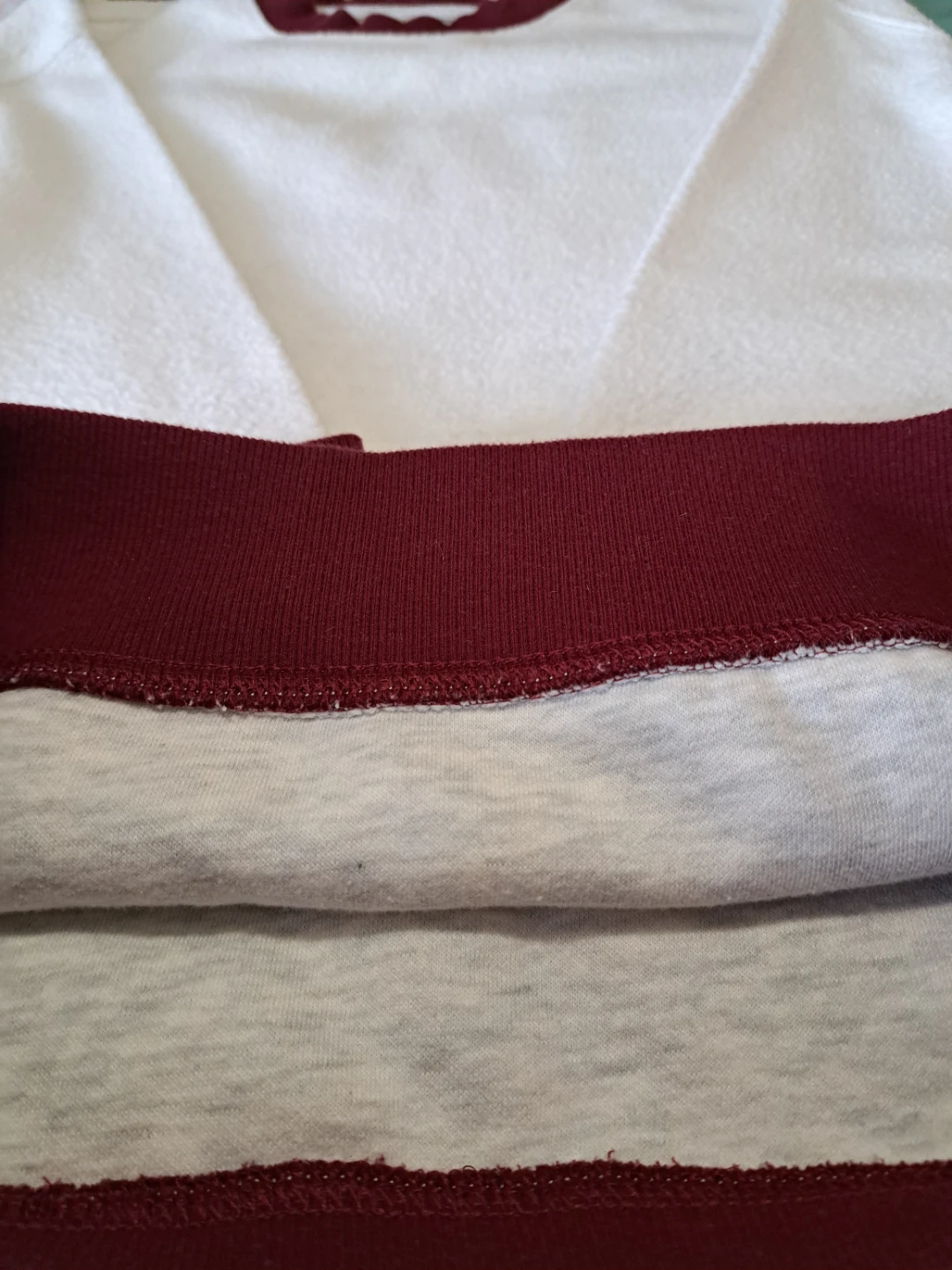 Old Navy Oversized Crewneck Sweatshirt - Size M - photo 2