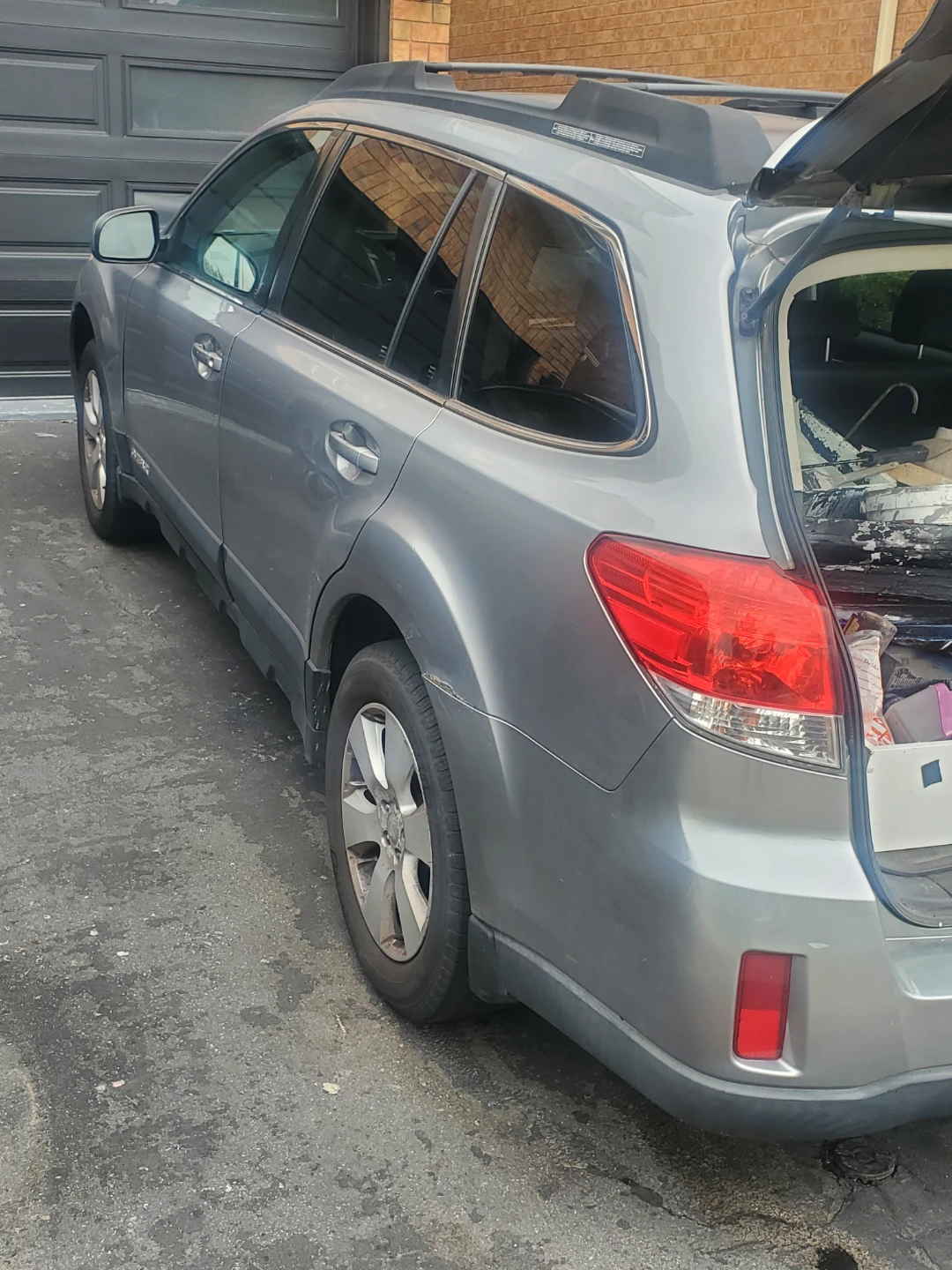 Silver Subaru Outback - photo 3