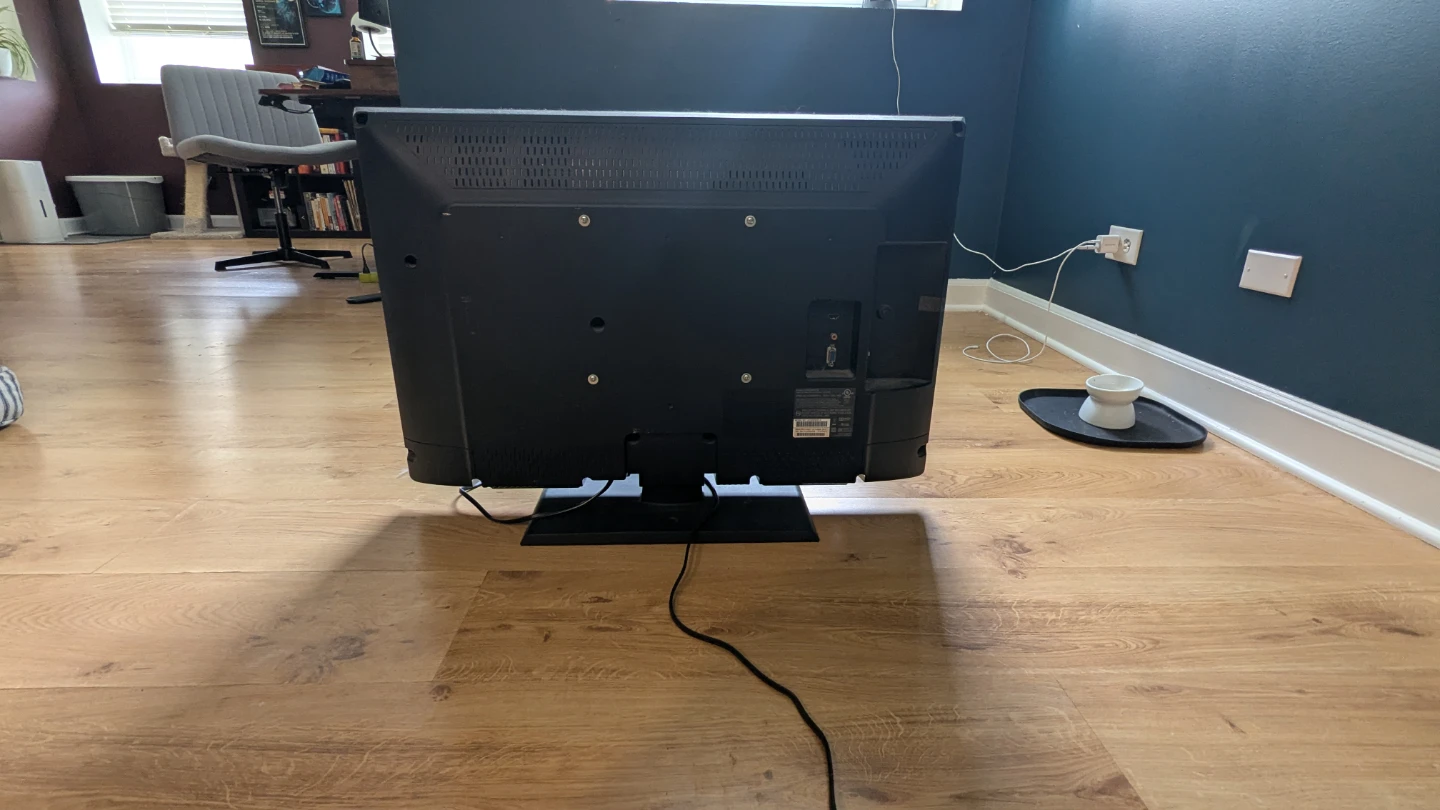 FREE Emerson 32-inch LCD TV - photo 2