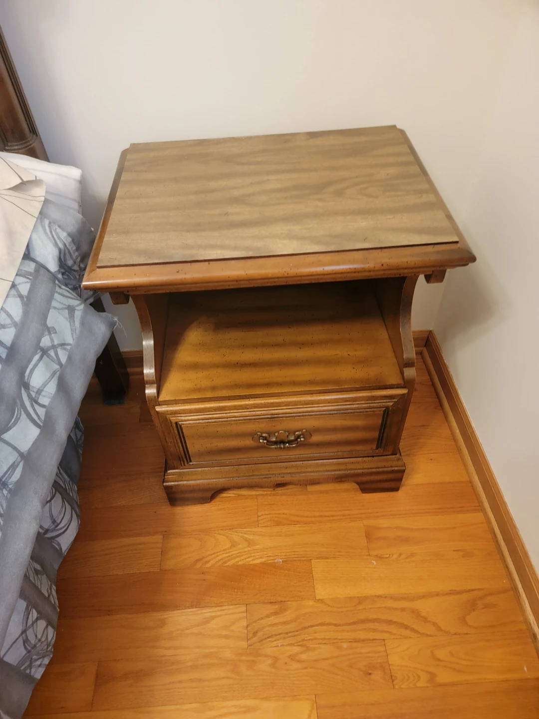 Vintage Cherry Wood Bedroom Set - photo 2