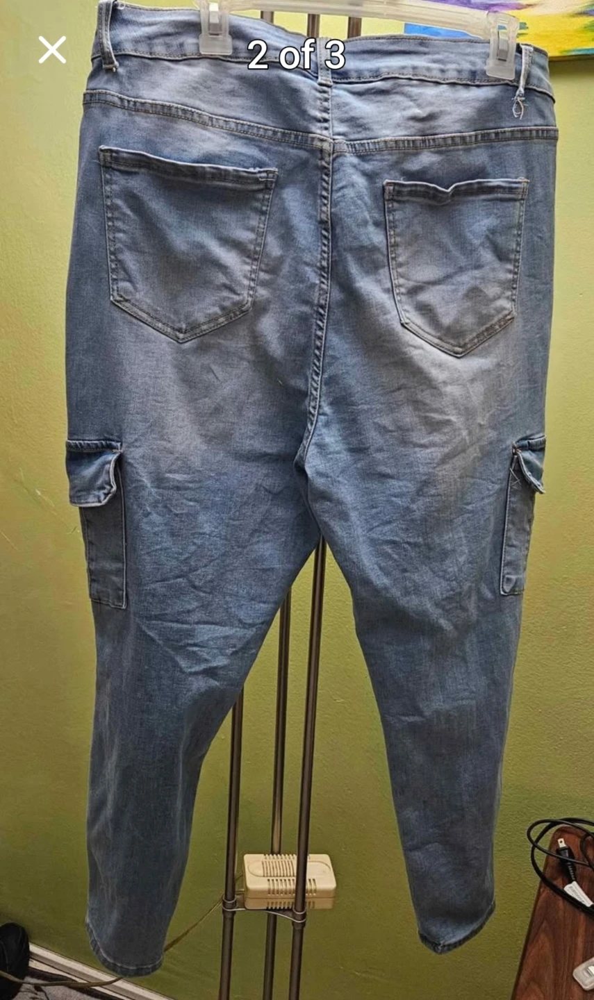 Light Wash Distressed Cargo Jeans - photo 2