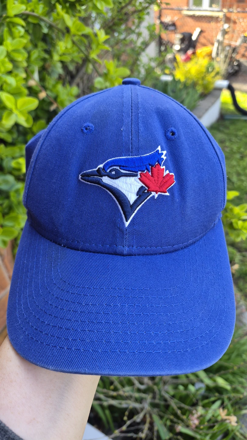 Blue Jays New Era youth sized hat. Pick up in Kitchener, $10