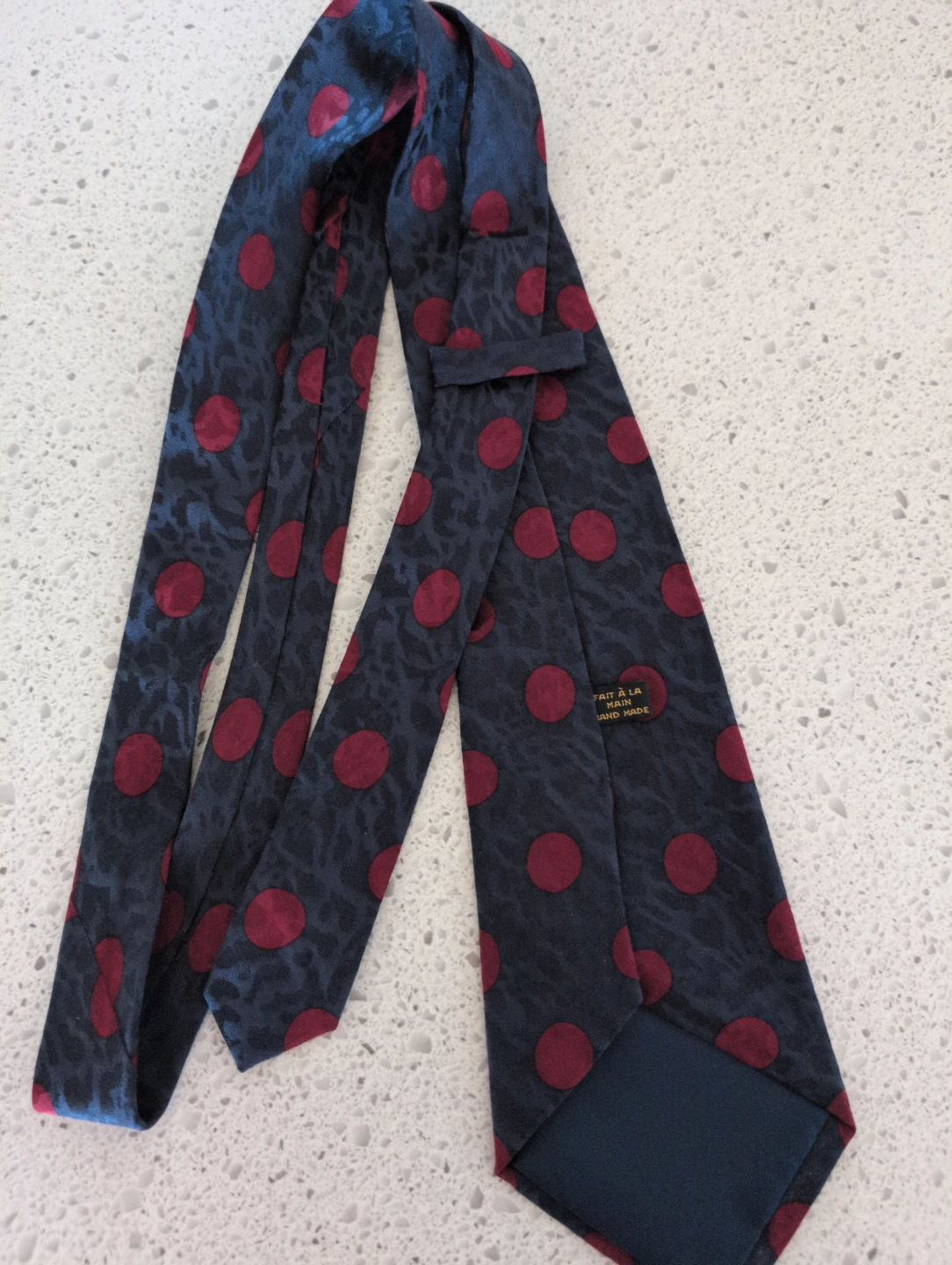 Navy Blue Polka Dot 100% silk tie. - photo 2