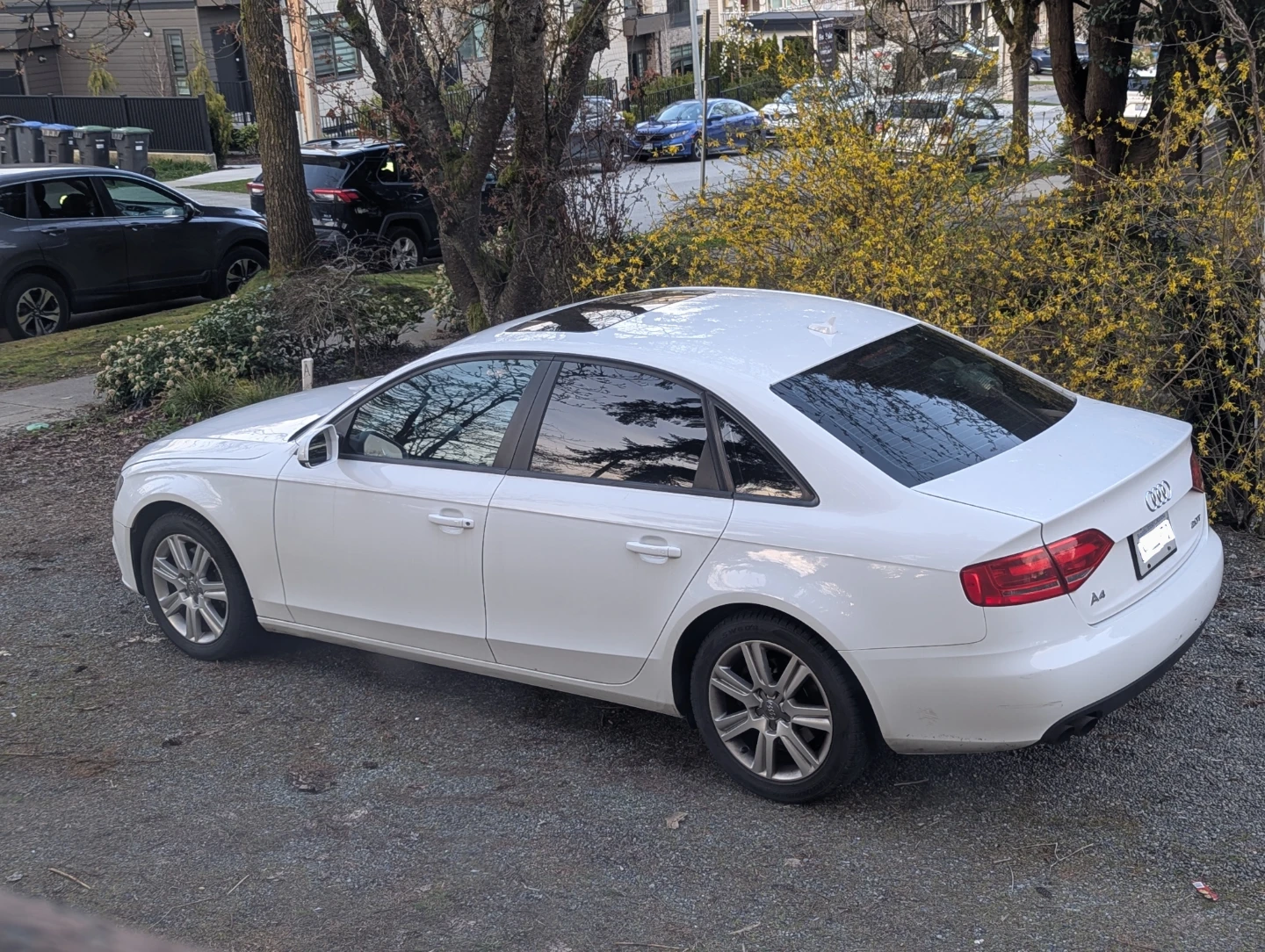 2010 Audi A4 2.0T - photo 4