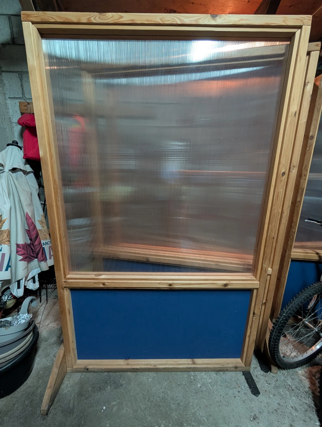 Wooden Room Divider with Translucent Panels - photo 2