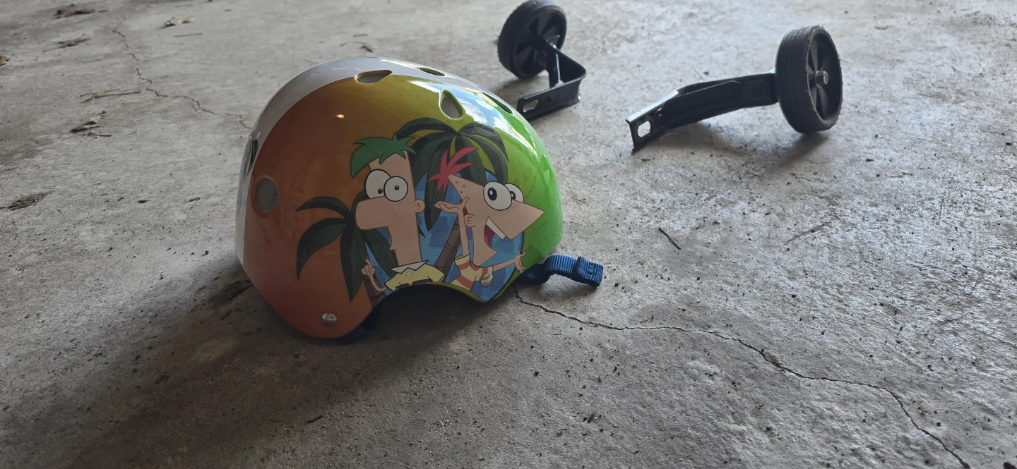Kids Bike Helmet with Training Wheels - photo 4