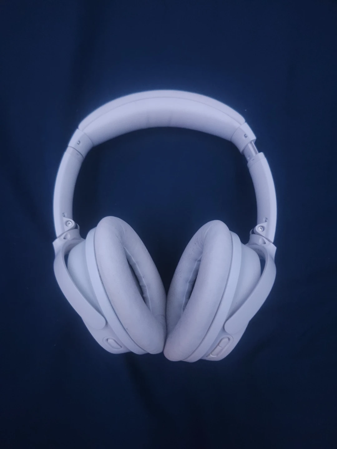 Bose QuietComfort 45 Noise Cancelling Headphones - photo 4