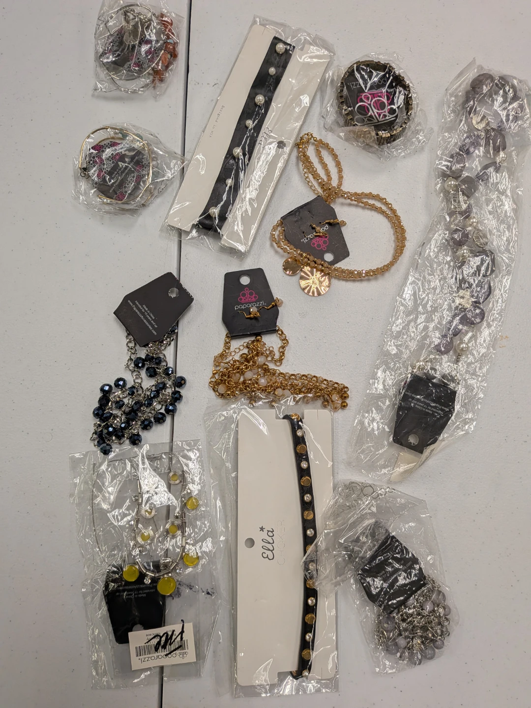 Jewelry Collection - Necklaces, Earrings, Bracelets & Rings - photo 4