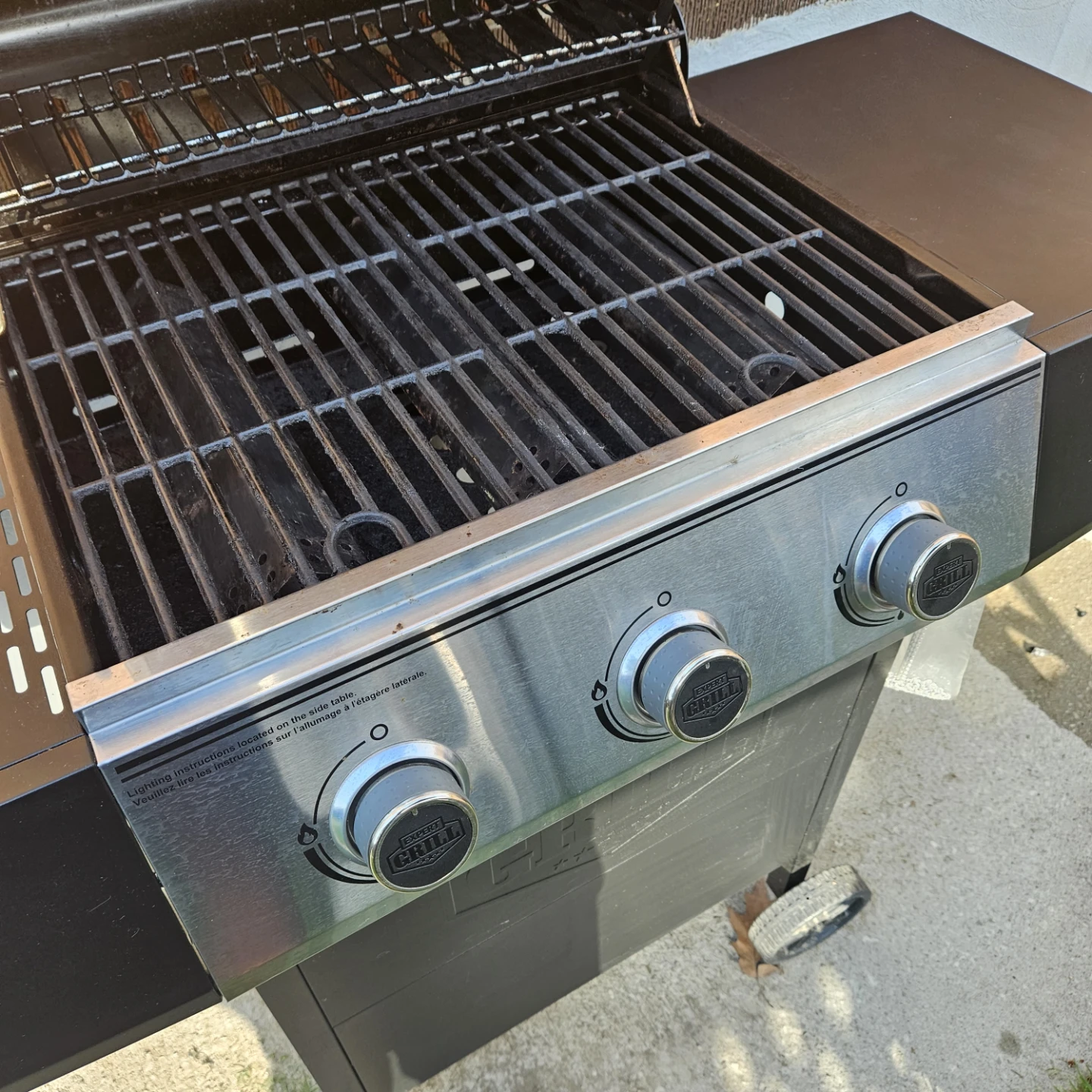 Burner Gas Grill with Automatic Ignition – Gas Tank Included! 🔥