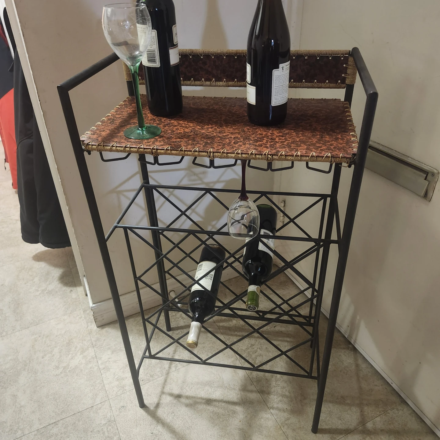 Wine server  bar - photo 3