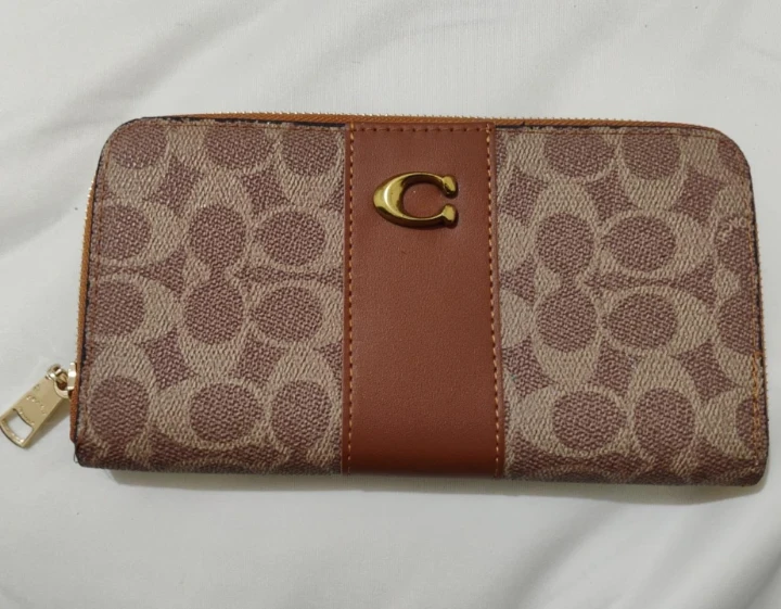 Coach Zip Around Wallet - Signature C Monogram
