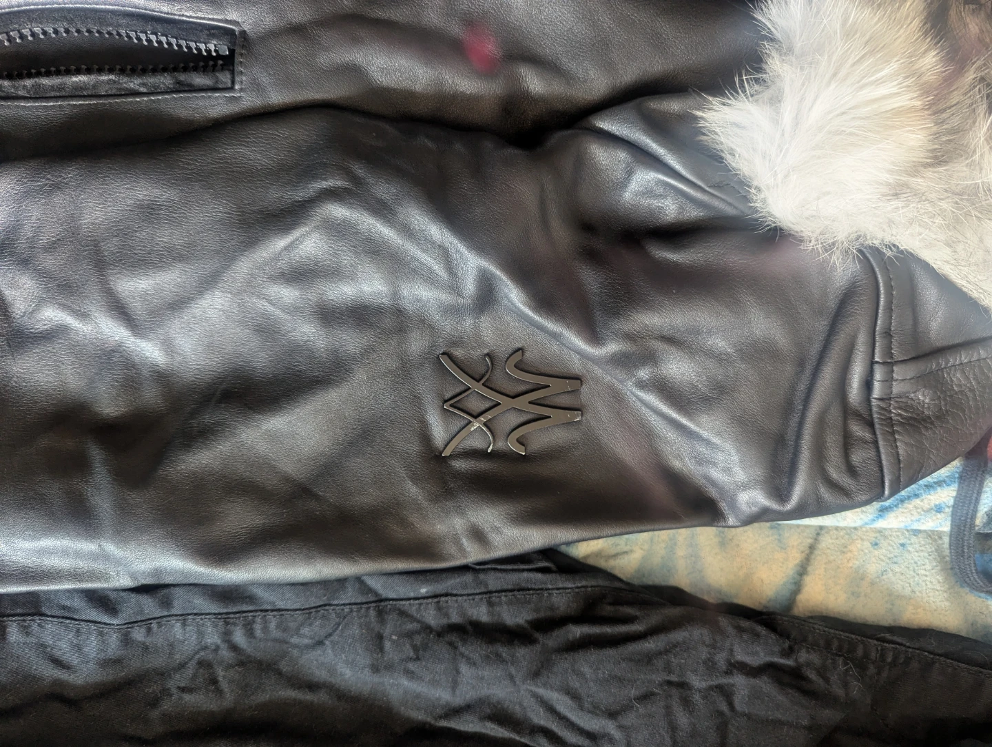 Amiri Men's Black Leather Bomber Jacket with Fur Collar - photo 5