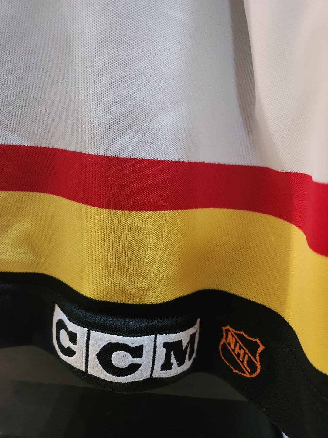 Vancouver Canucks CCM Hockey Jersey #89 - photo 2