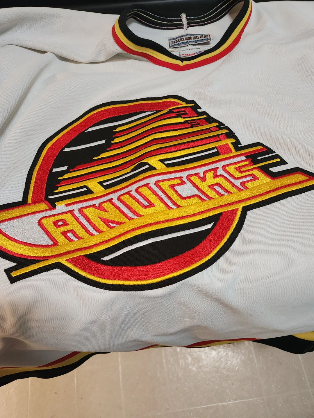 Vancouver Canucks CCM Hockey Jersey #89 - photo 4