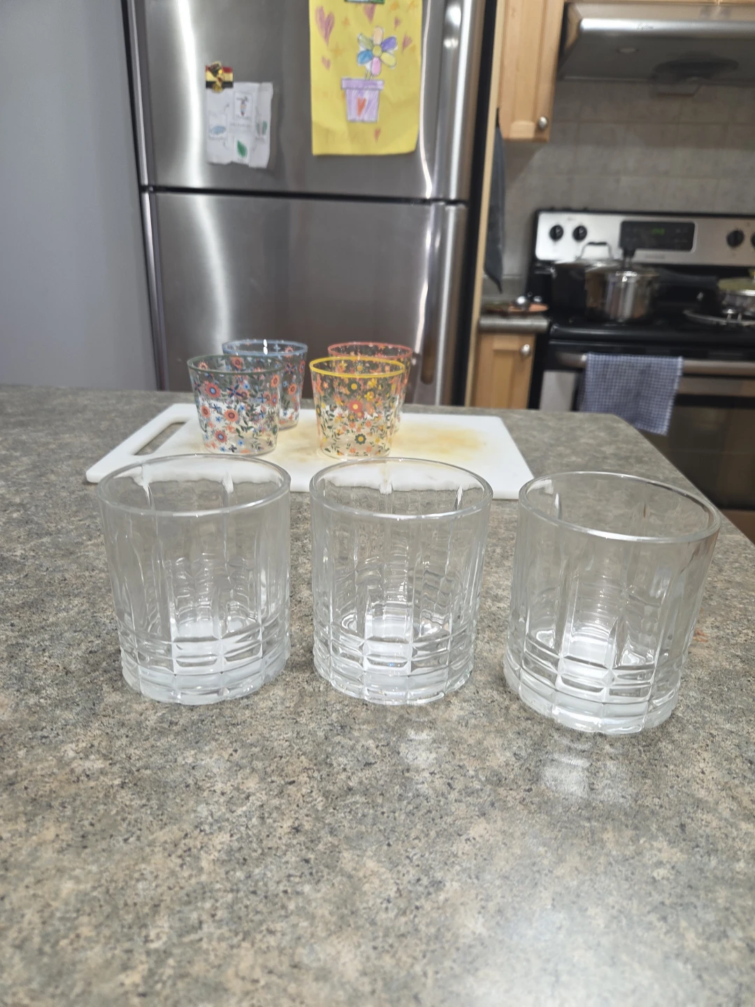 Crockery glasses and bowl - photo 2