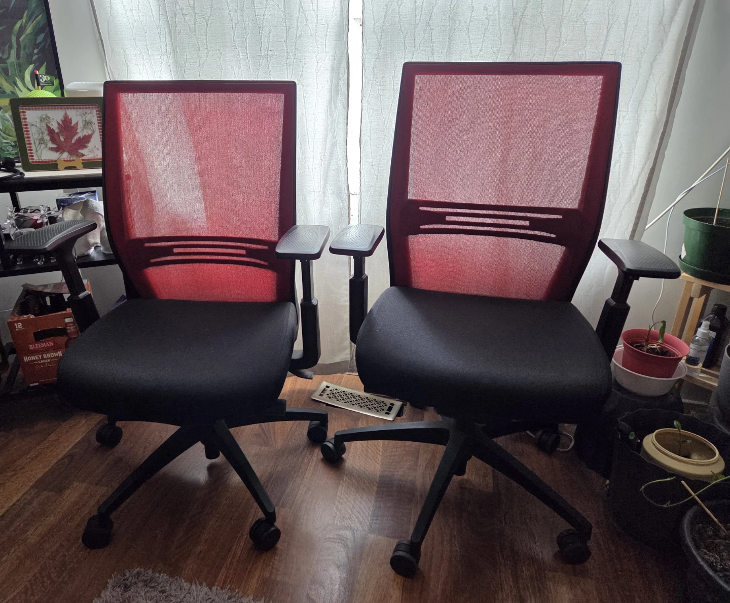 Ergonomic Mesh Office Chair (Red/Black)
