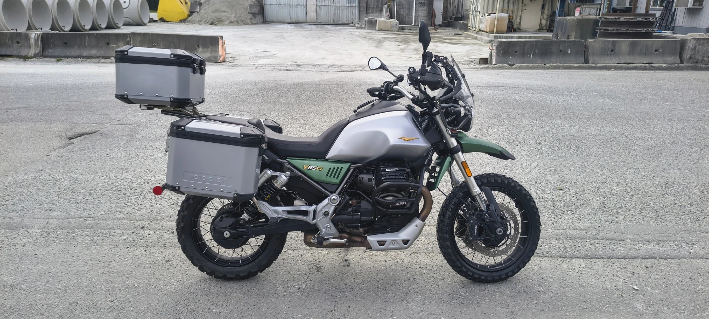 Moto Guzzi V85 TT Adventure Motorcycle - photo 4