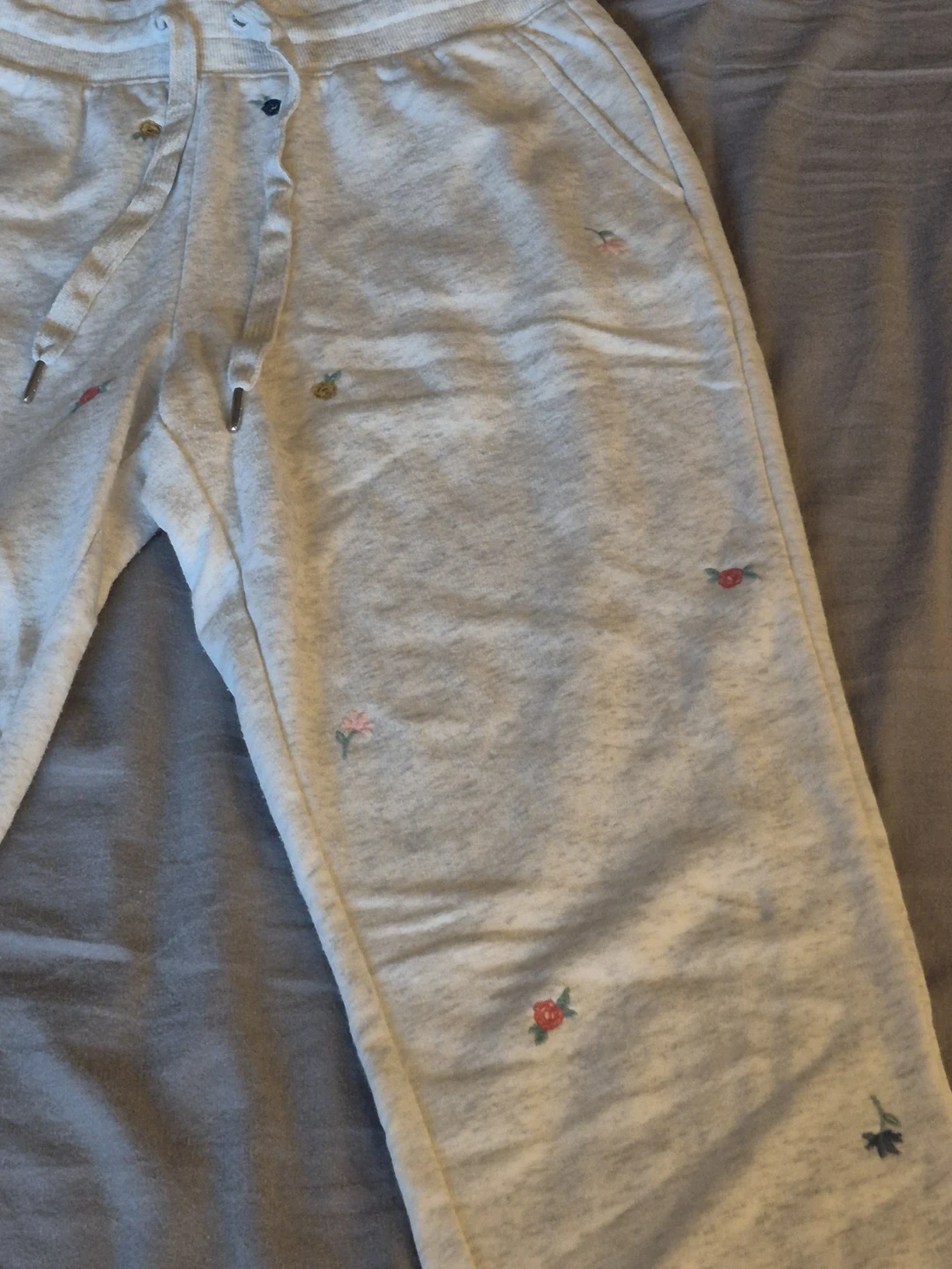 old navy xs cute flowers colorful light Grey sweatpants