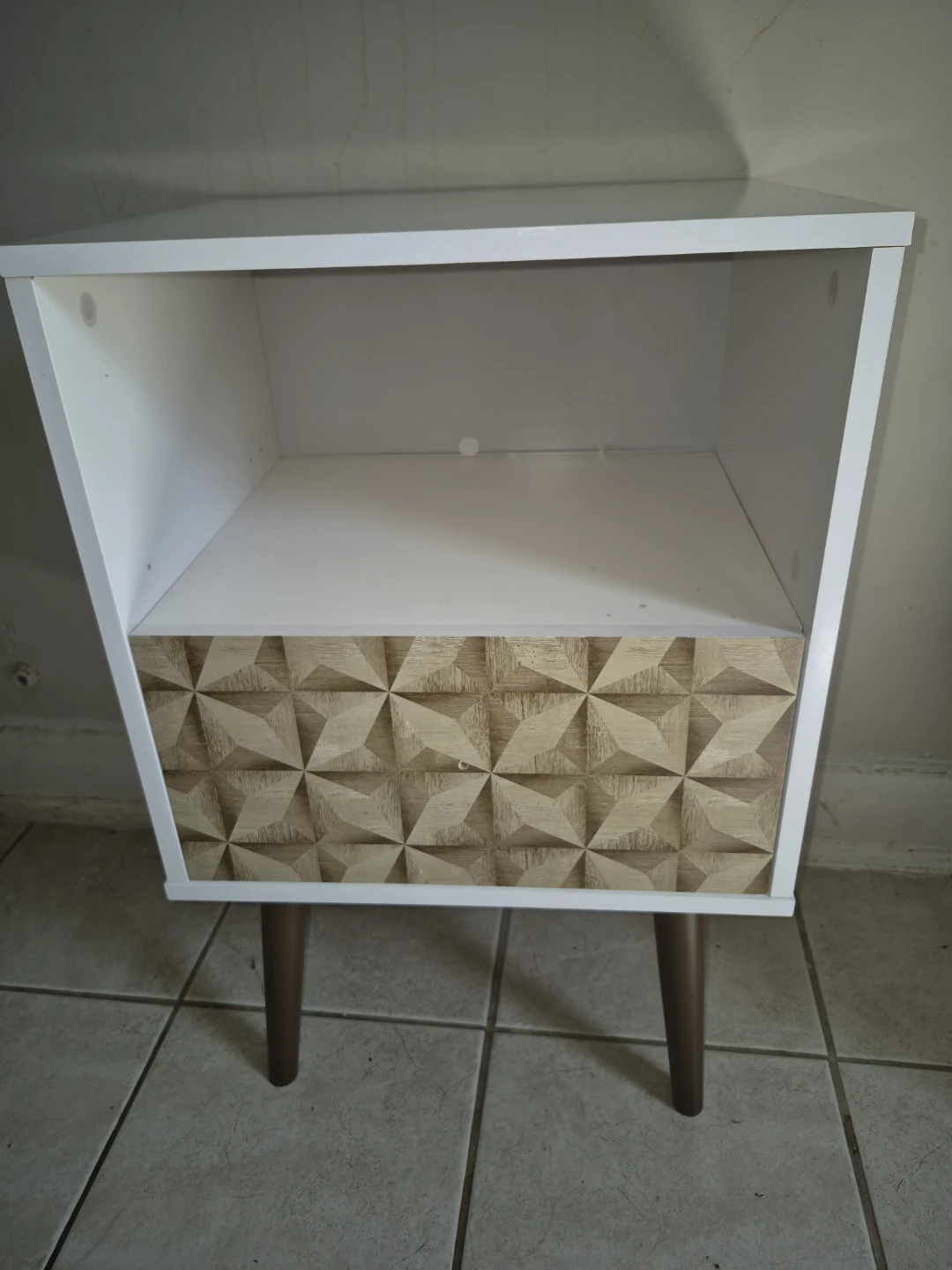 White Bedside Table with Geometric Drawer. MOVING OUT SALE ❌️ - photo 3